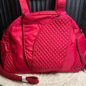 Lug Cartwheel Fitness Overnight Bag Dark Pink Magenta Yoga Gym Weekender NEW